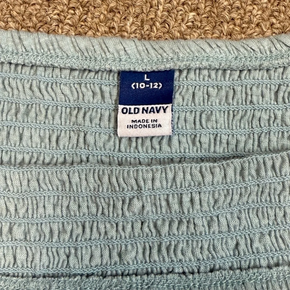 Old Navy: Girls Blue Smocked Flowy Top, Size L (10/12)